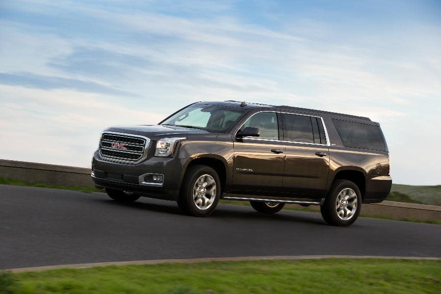 <p>An estimated 3.2% of all GMC Yukon XL full-size SUVs on the road have run for 200,000 miles or more.</p>