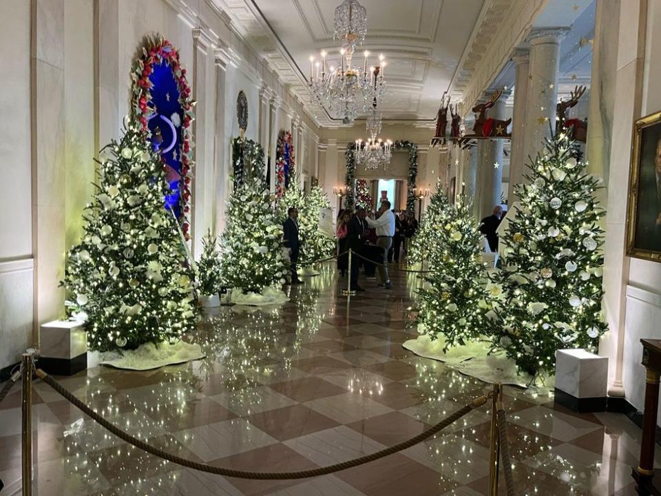 Tour White House Holiday Decorations 2023