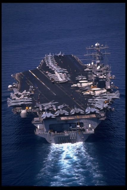 美軍航母卡爾·文森號目前在南海巡弋。 圖 : 翻攝自環球網