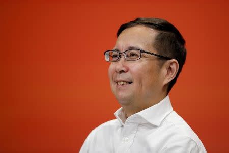 FILE PHOTO: Daniel Zhang, chief executive officer of Alibaba Group Holding Ltd., delivers a speech at the Viva Technology conference in Paris, France, June 16, 2017. REUTERS/Benoit Tessier/File Photo