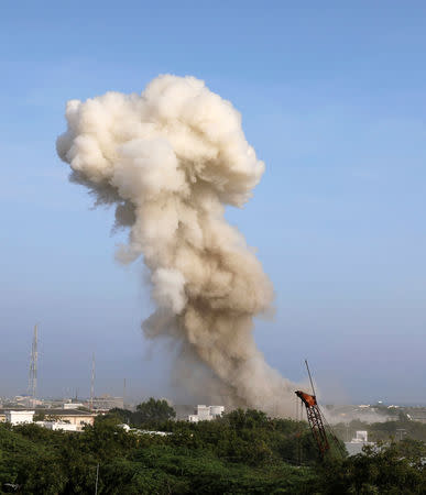 Smoke billows from the scene of an explosion in Mogadishu, Somalia November 9, 2018. REUTERS/Feisal Omar