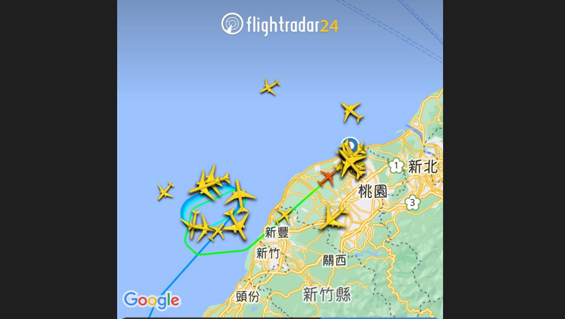 <strong>桃園機場3日晚間多架班機在海外繞行無法降落。（圖／翻攝Flightradar24網站）</strong>