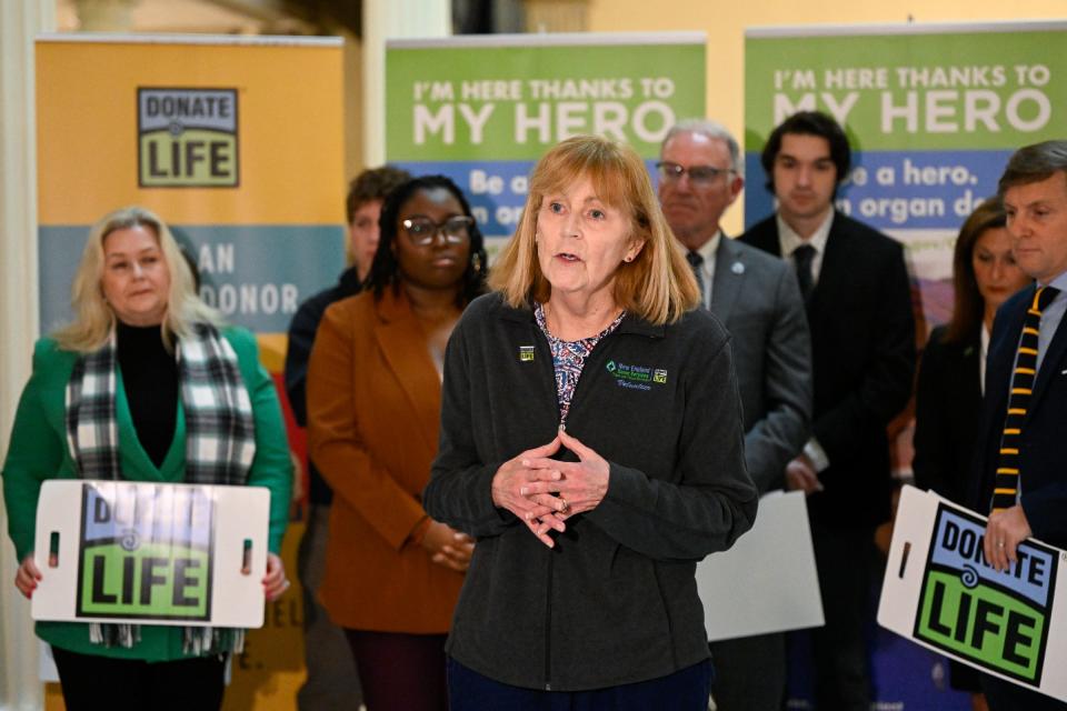 Eileen Sullivan, from West Roxbury, talks about her experience with receiving two lung transplants, one in 1991 and 1997, during a press conference during organ donation day on Capital Hill Tuesday.