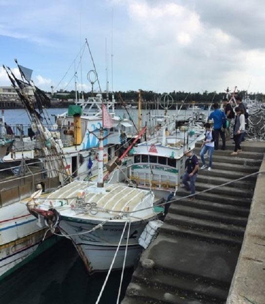 鮪釣船運毒被駐銷漁業證，拍賣乏人問津。