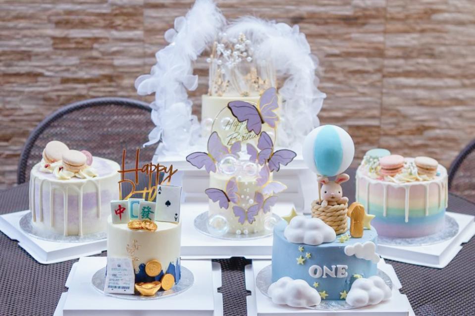 Image of honeypeachsg bakery's cakes
