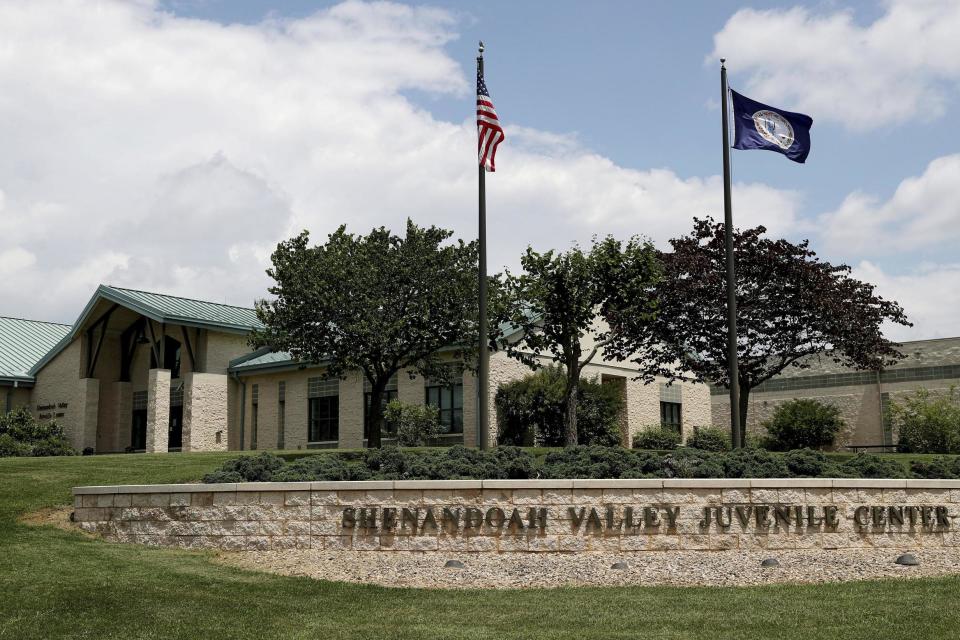 Court claims: The Shenandoah Valley Juvenile Centre: AP