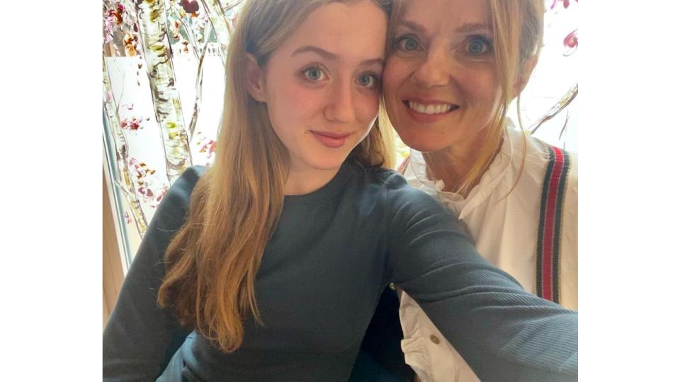 Geri selfie with teen daughter