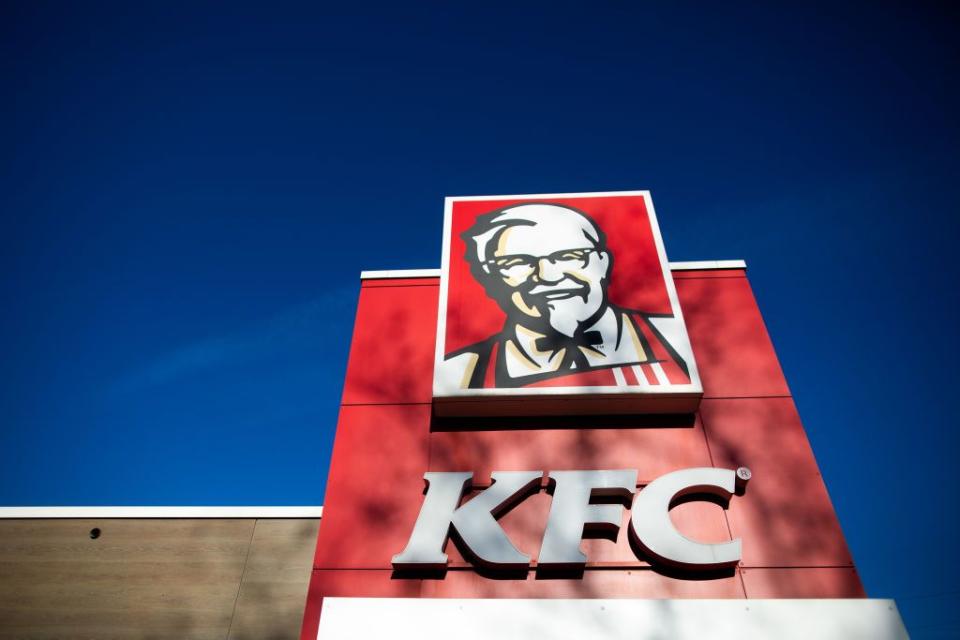 kfc restaurants open new years day