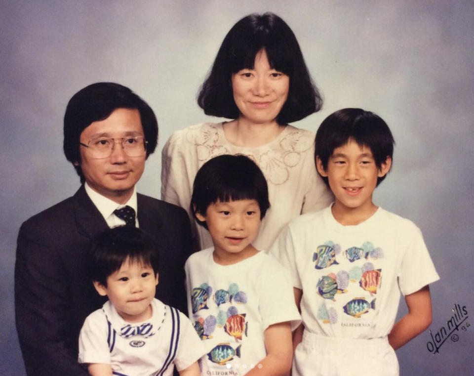 林書豪今天在IG貼出自己幼時等等家族相關照片。（取自林書豪IG）