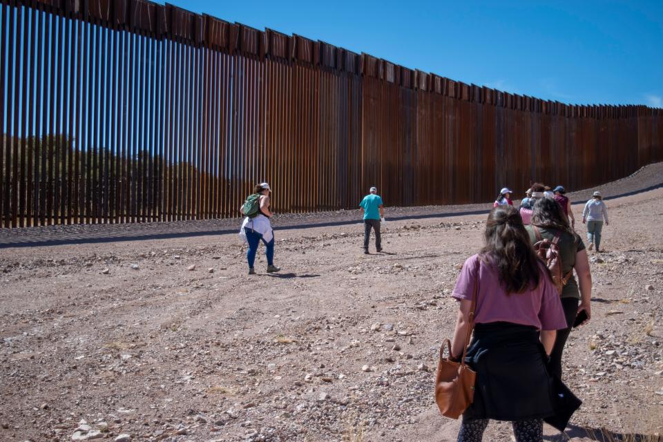 Bellarmine students visit the border wall in Arizona