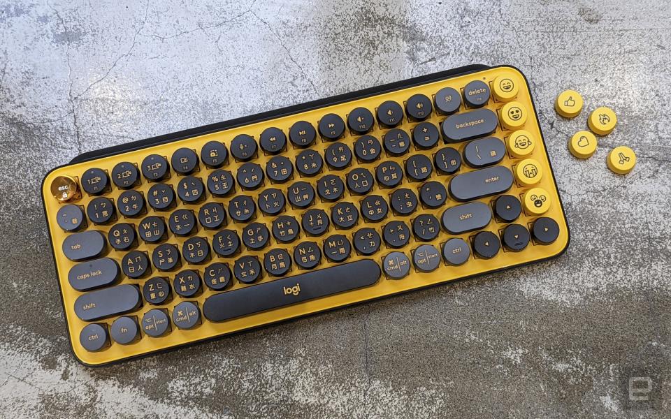 <p>Logitech Pop Keys Mechanical Keyboard</p> 