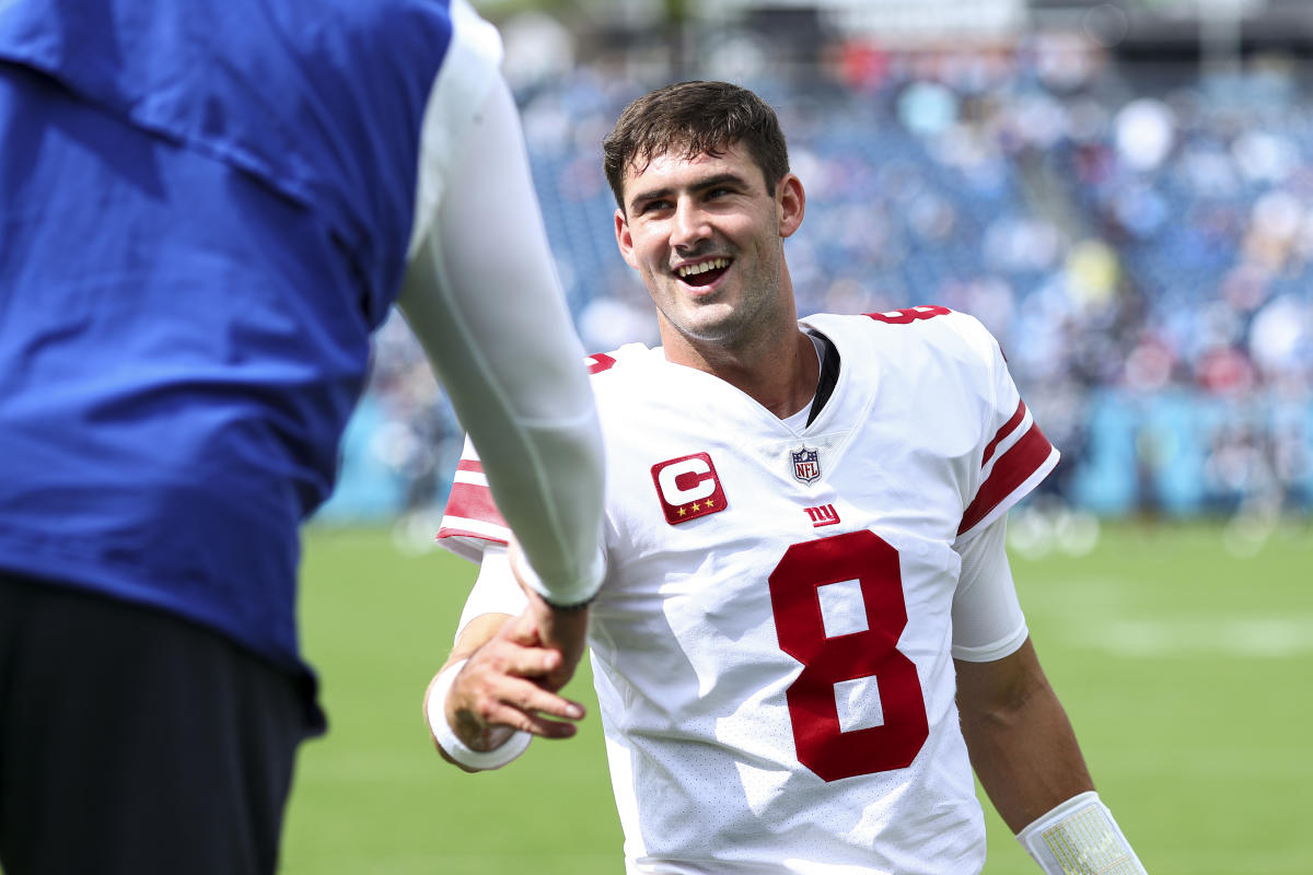 Daniel Jones: Will NY Giants regret not picking QB in 2022 NFL Draft?