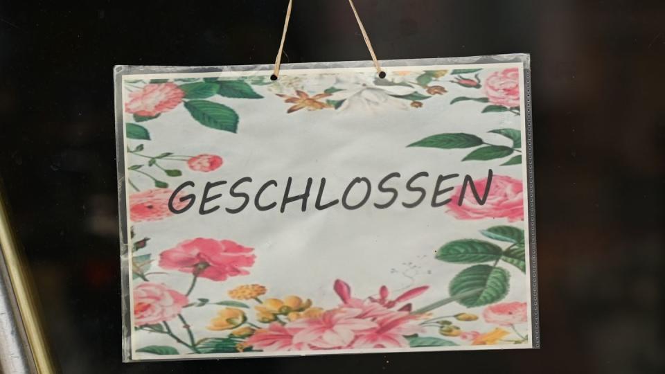 Die Blumen zum Valentinstag werden dieses Jahr viel öfter als sonst aus dem Supermarkt oder einem Online-Shop stammen. Denn in den meisten Bundesländern werden die Blumenläden wegen des Lockdowns wohl noch geschlossen sein.