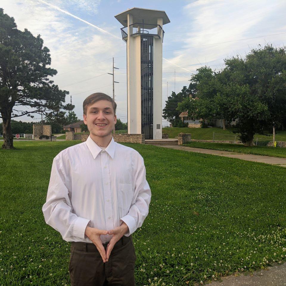 Aaron Coleman, de 19 años, ganó una elección primaria demócrata por la candidatura a representante estatal en Kansas. (Facebook / Aaron Coleman for Kansas)