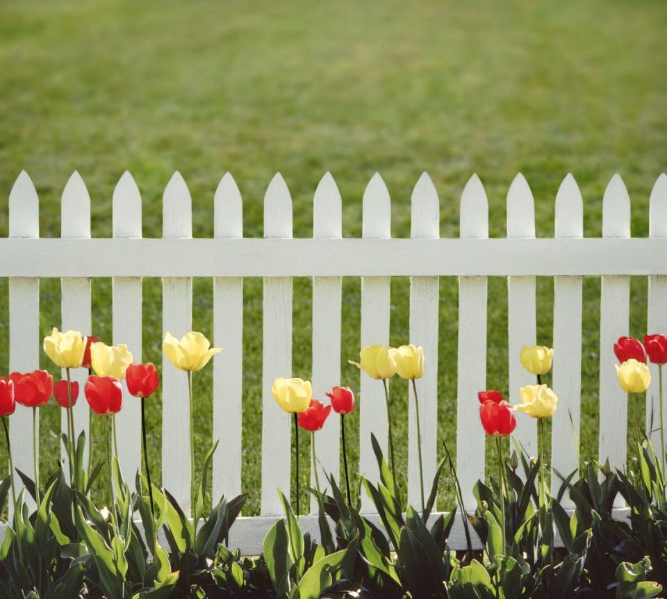 flower bed ideas fence