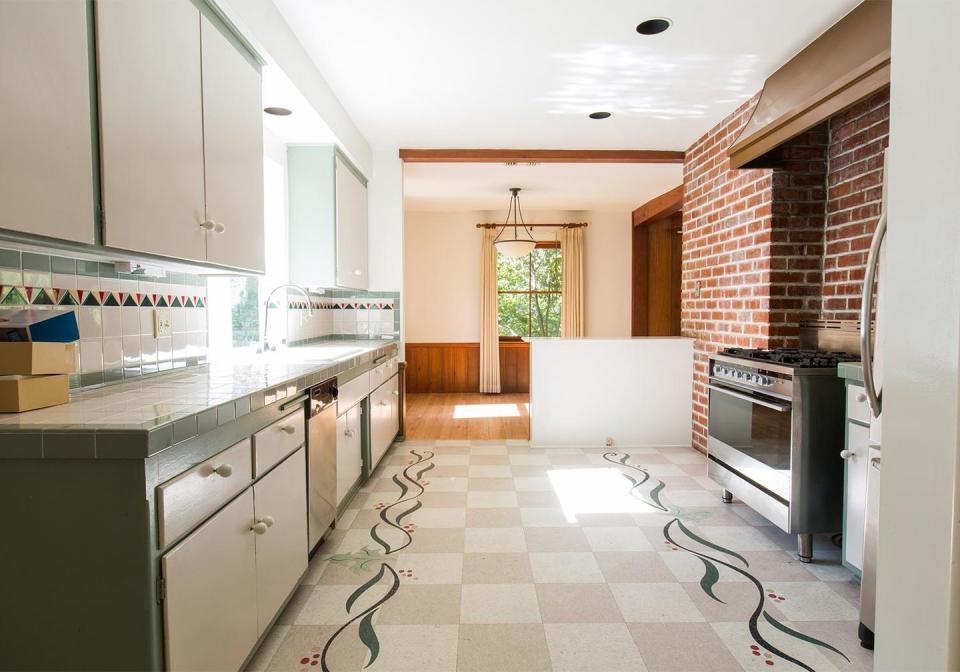 <p>Renovation began the day Aisling closed on the fixer-upper, located in a quiet Los Angeles neighborhood. After the kitchen was gutted, Aisling brought in interior designer <a href="https://www.laurelandwolf.com/interior-designers/nadia-dillon" rel="nofollow noopener" target="_blank" data-ylk="slk:Nadia Dillion;elm:context_link;itc:0;sec:content-canvas" class="link ">Nadia Dillion</a> to help transform the space from retro to modern.</p>