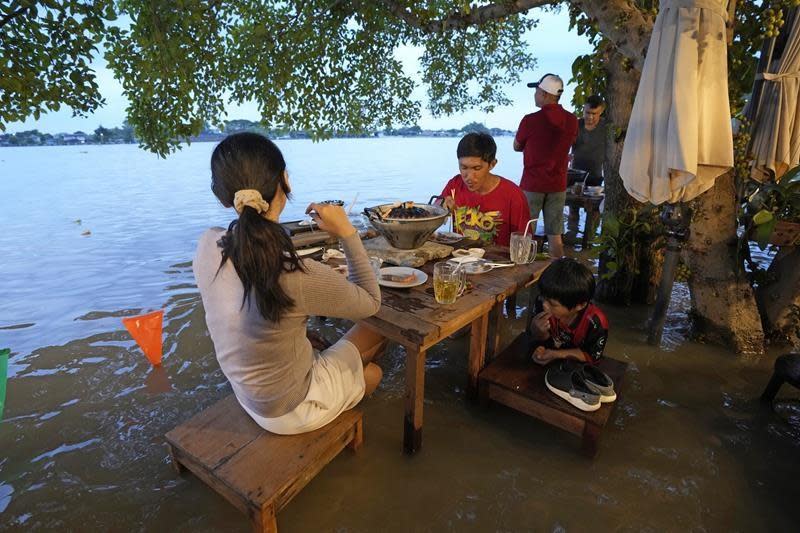 flooded restaurant 