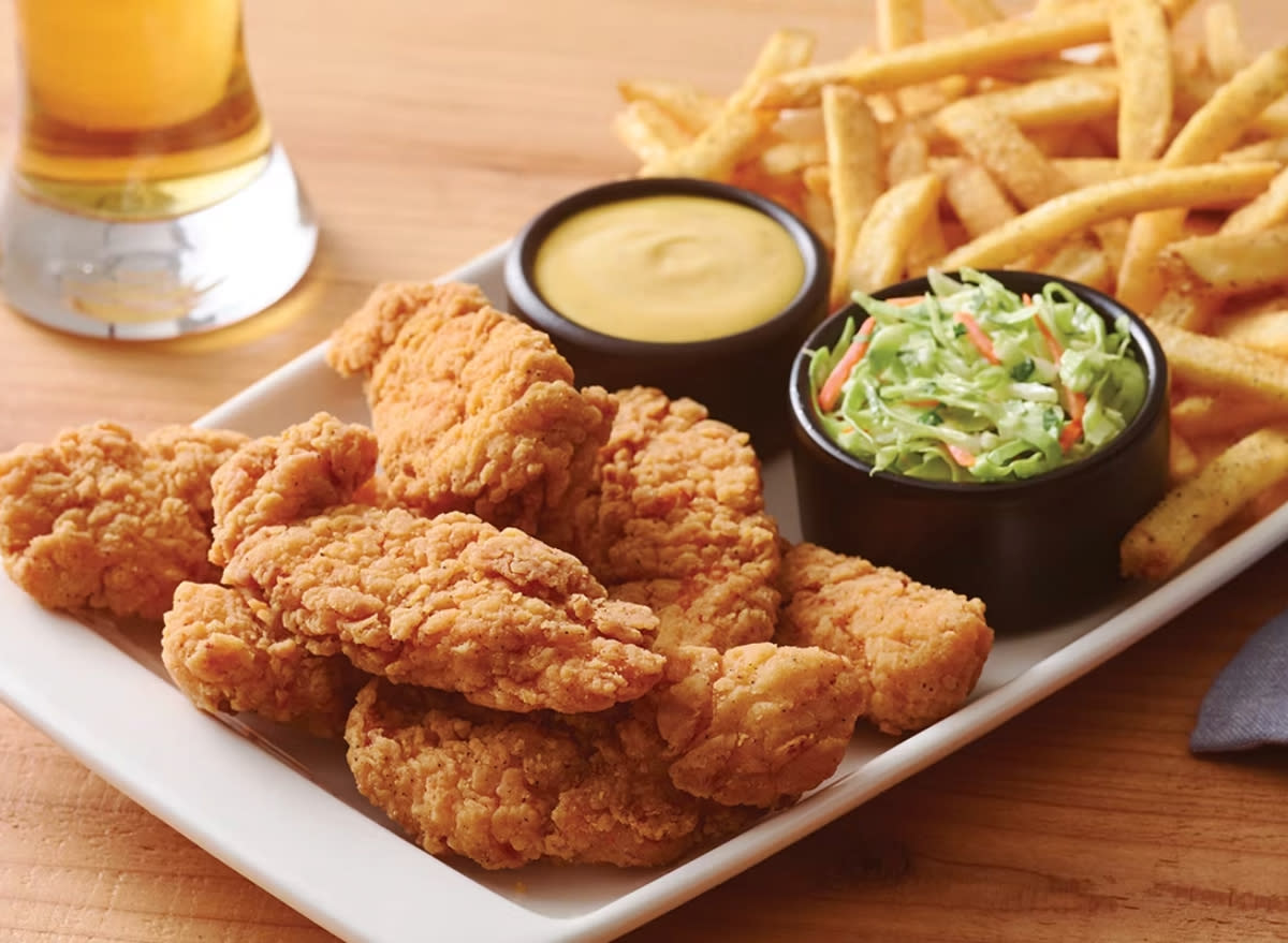 applebee's chicken tenders platter with fries