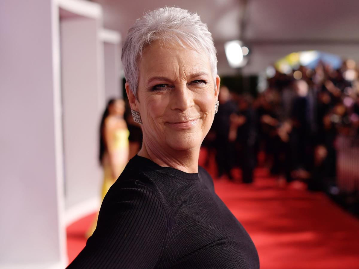 Jamie Lee Curtis celebrates 25 years of being 'clean and sober' after ...