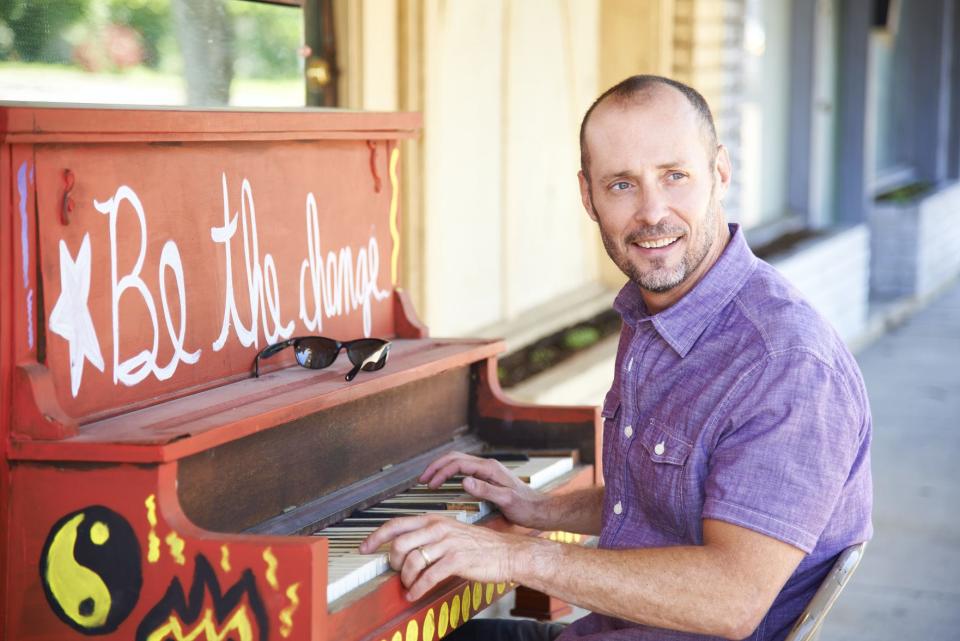 Paul Thorn will perform on Sept. 29 at The Spire Center in Plymouth.