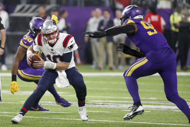 Shootout in Minneapolis: Kirk Cousins wins at primetime and Vikes beat Pats  33-26