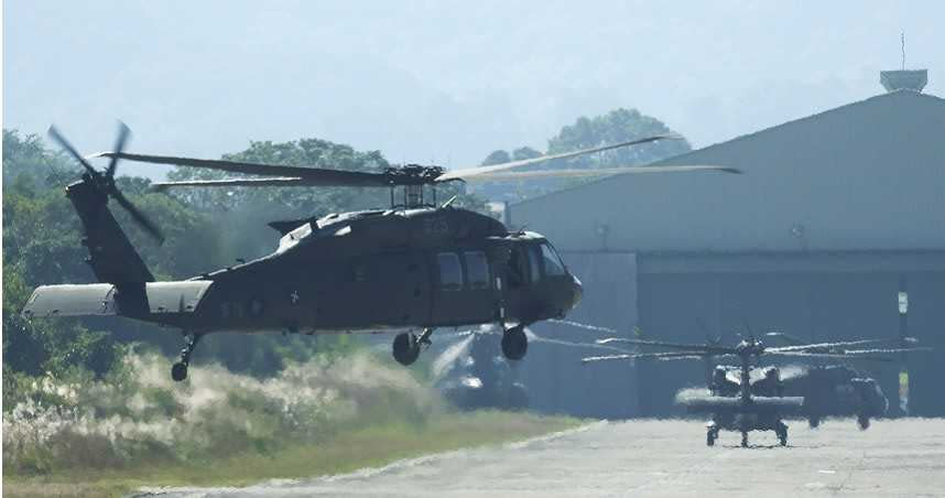 UH-60M黑鷹直升機去年10月才成軍，竟出事故。（圖／報系資料照）