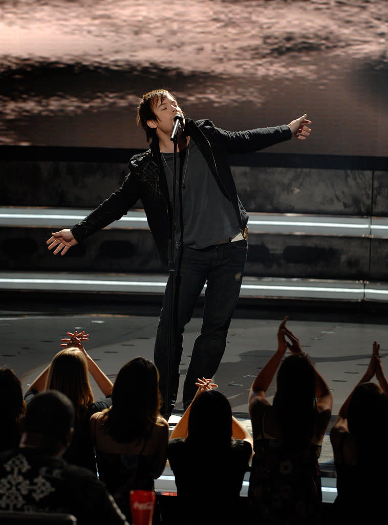 David Cook performs as one of the top 12 on the 7th season of American Idol.