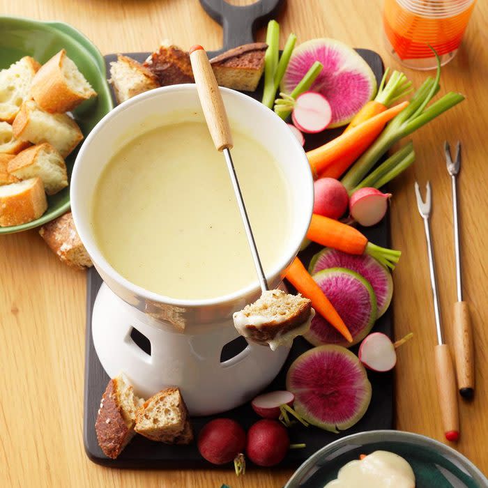 Swiss Cheese Fondue Exps Hca21 29265 E05 13 4b