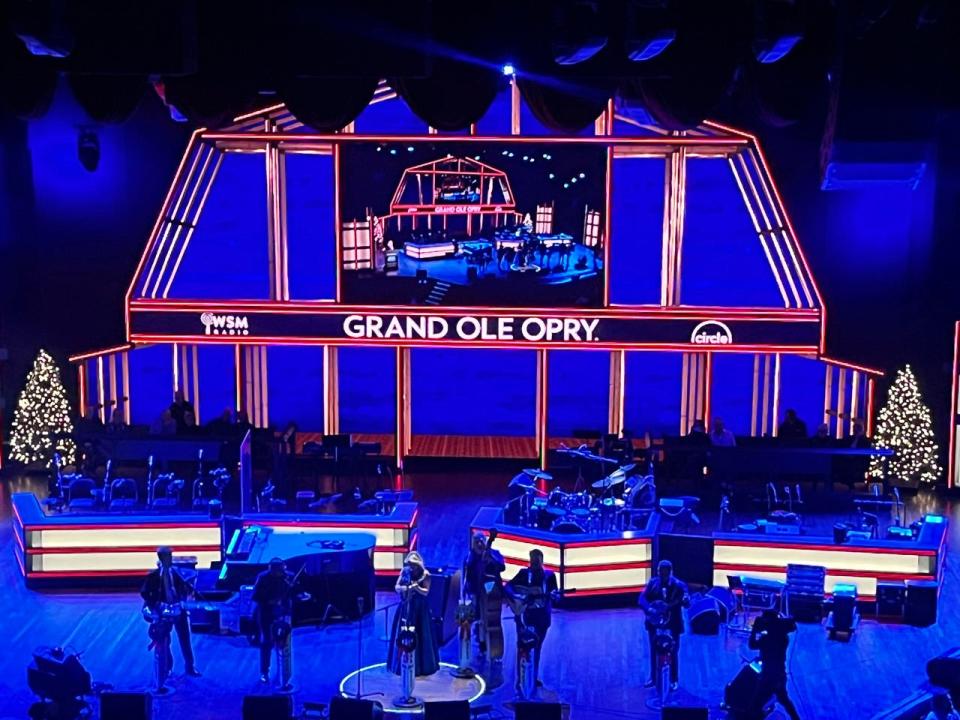 Grand ole opry lights 