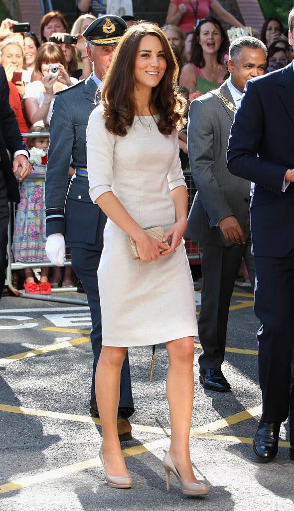 KateMiddleton-2theRoyalMarsdenHospital092911