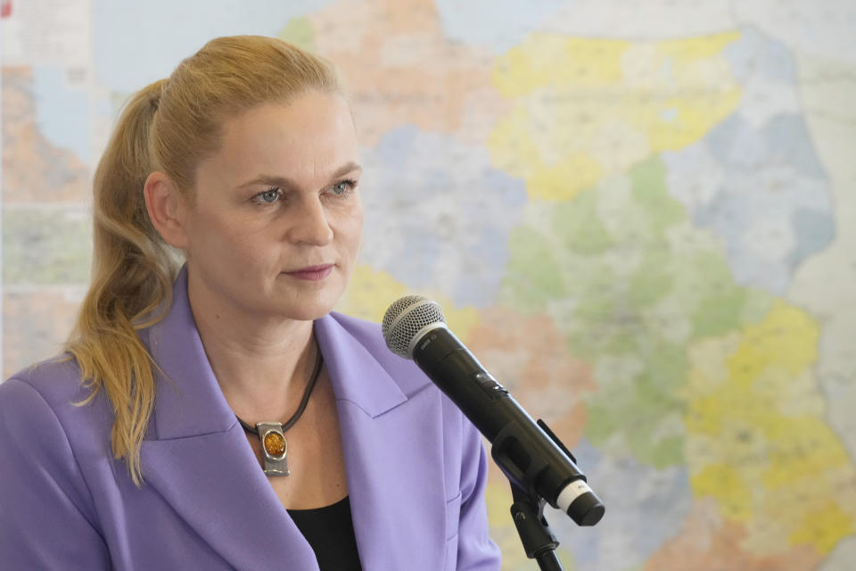 Poland's Education Minister Barbara Nowacka announces restrictions on the amount of homework for primary school children, at school number 223 in Warsaw, Poland, Wednesday April 3, 2024. Opinions are divided on what results can be expected from the strict limits on the amount of homework that teachers can impose on the lower grades, starting in April. (AP Photo/Czarek Sokolowski)