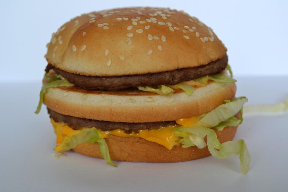 3. Is this...?<br> a) Burger King Whopper <br> b) McDonald’s Big Mac<br> c) Burger King Double Whopper