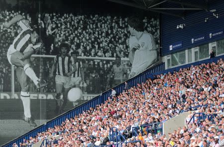 Football Soccer Britain - West Bromwich Albion v Middlesbrough - Premier League - The Hawthorns - 28/8/16 West Bromwich Albion fans Reuters / Eddie Keogh Livepic