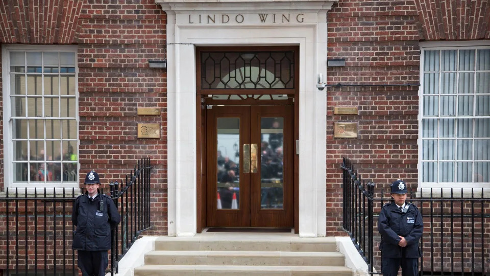 outside the Lindo Wing of St Mary's Hospital 