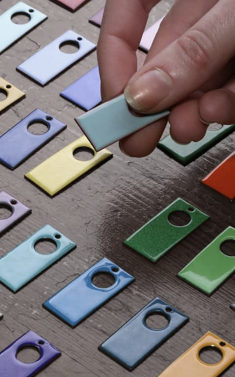 Enamel colours in watch making