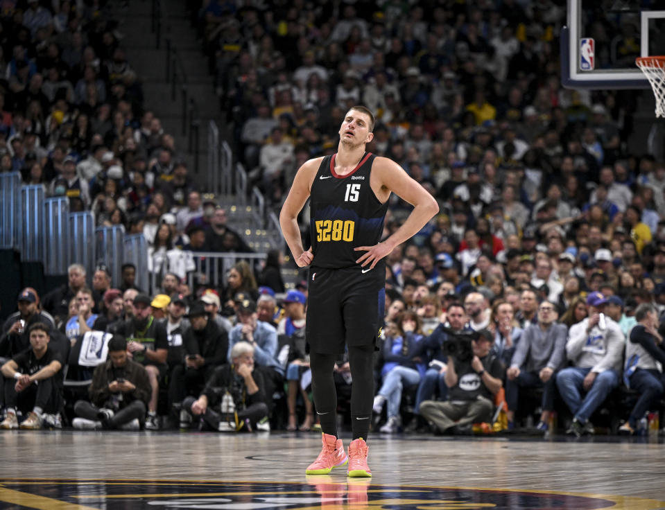 Nikola Jokic拿下NBA 2023-24賽季MVP，成為聯盟史上第9個生涯三度獲獎的球員。（Photo by AAron Ontiveroz/The Denver Post）