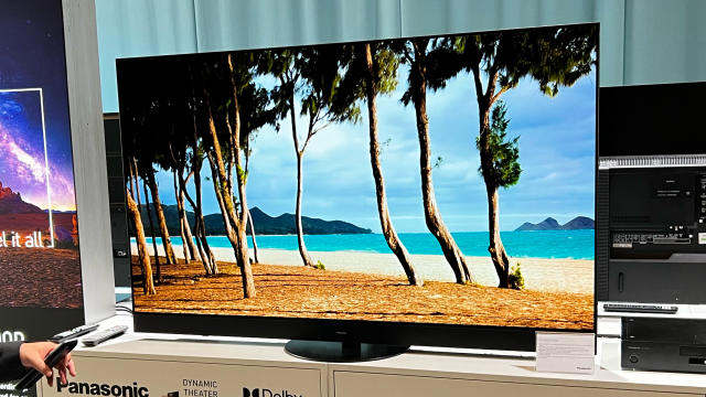 I saw Panasonic's MZ1500 OLED TV, and it beats the LG C3 in two big ways