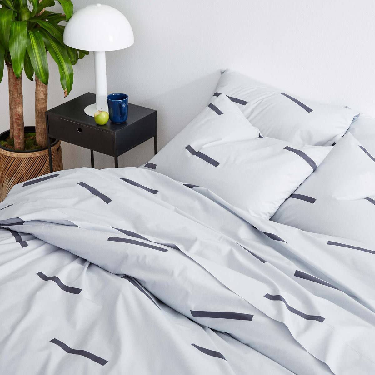 <p><a href="https://go.redirectingat.com?id=74968X1596630&url=https%3A%2F%2Fwww.brooklinen.com%2Fcollections%2Fluxe-sateen-sheets%2Fproducts%2Fluxe-hardcore-sheet-bundle%3Fcolor1%3Dsolid-white&sref=https%3A%2F%2Fwww.cosmopolitan.com%2Flifestyle%2Fa25577966%2Fbrooklinen-vs-parachute%2F" rel="nofollow noopener" target="_blank" data-ylk="slk:Shop Now;elm:context_link;itc:0;sec:content-canvas" class="link rapid-noclick-resp">Shop Now</a></p><p>Luxe Hardcore Bundle</p><p>brooklinen.com</p><p>$243.00</p><span class="copyright">Brooklinen</span>