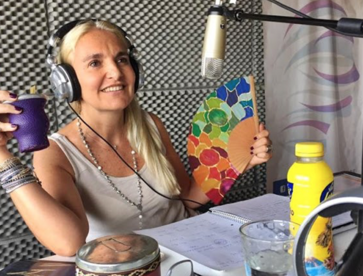 La ex mujer de Jorge Rial volvió a Twitter para anunciar un nuevo programa de radio. Foto: Twitter.com/silvita_65