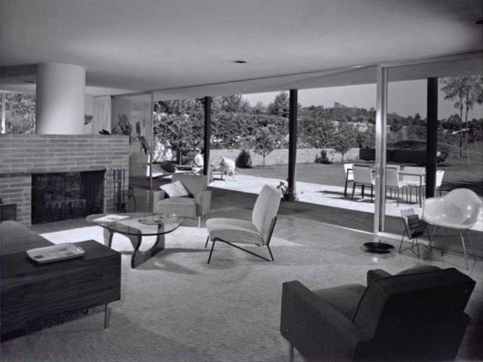Living room of the Zimmerman House designed by Craig Ellwood (Los Angeles, Calif.), 1953.