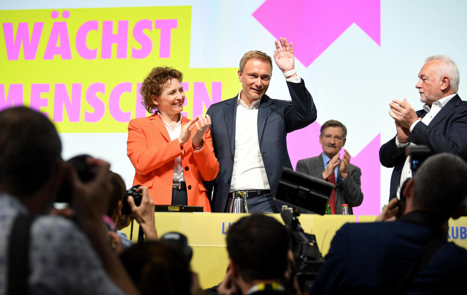 Nicola Beer, FDP-Generalsekretärin und Spitzenkandidatin für die Europawahl der FDP, und Christian Lindner, Fraktionsvorsitzender und Parteivorsitzender der FDP. (Bild: Britta Pedersen/dpa-Zentralbild/dpa)