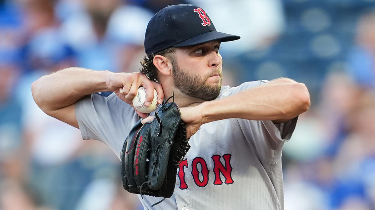 Crawford’s latest clunker highlights growing concern for Red Sox