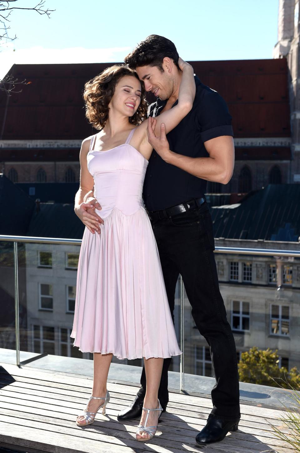 A Dirty Dancing Halloween couples costume