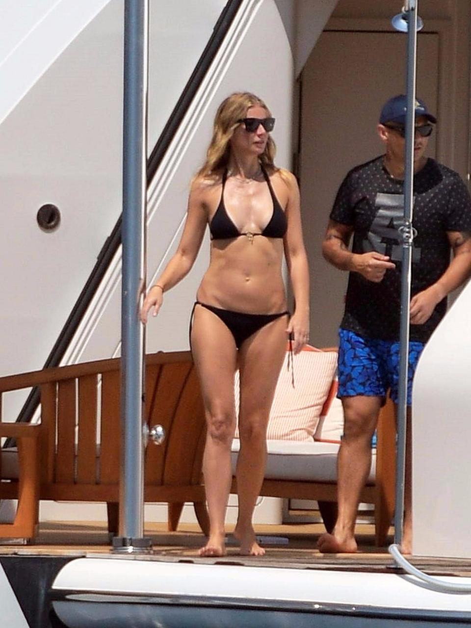 Gwyneth Paltrow's fab bikini body