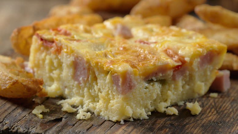 Bacon and egg casserole slice