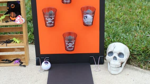 halloween party games eyeball toss