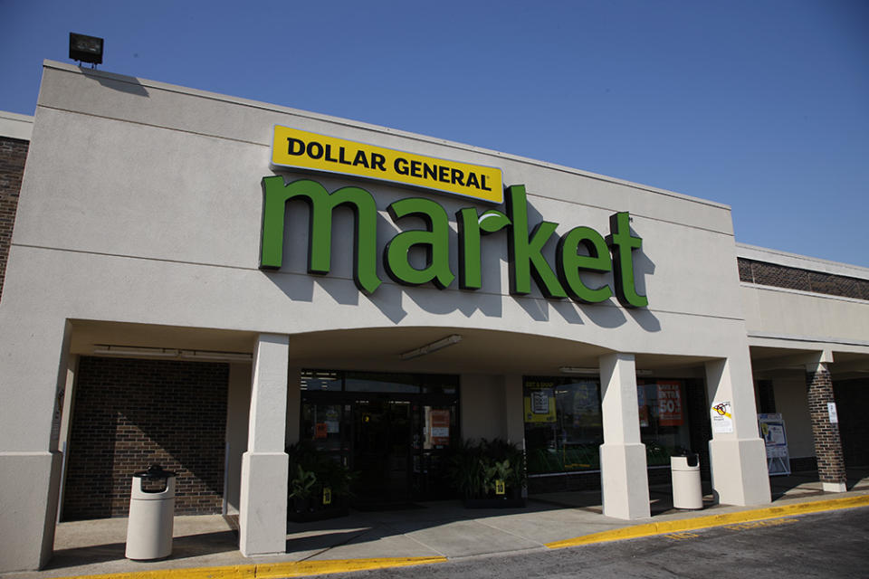 A Dollar General Market storefront