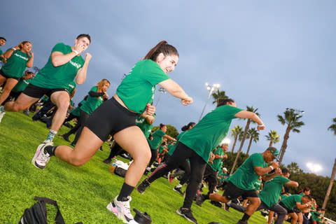 Herbalife independent distributors and community members in Los Angeles gathered at Dignity Health Sports Park to set new world record on September 21, 2024. (Photo: Business Wire)