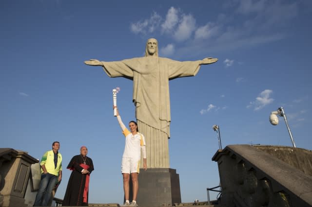 People paying thousands for Olympic torches