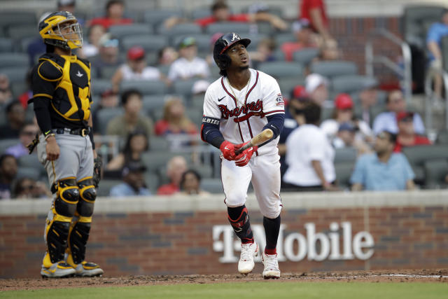 Albies slam leads Braves to 10th in row, 10-4 over Pirates –